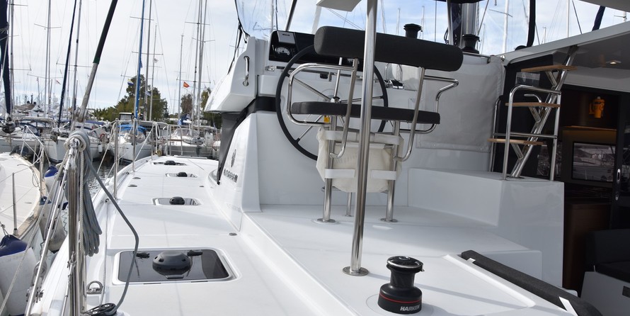 Lagoon 42