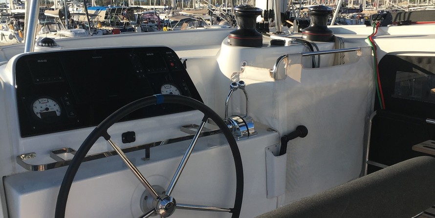 Lagoon 42
