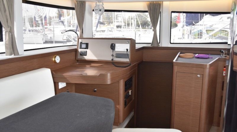 Lagoon 42