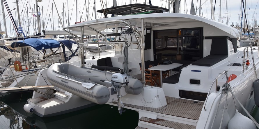 Lagoon 42