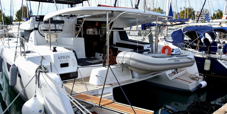 Lagoon 42