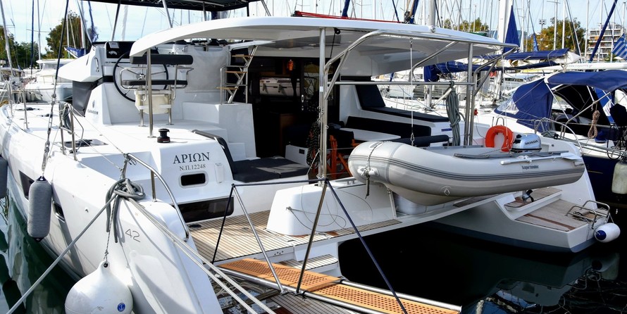 Lagoon 42