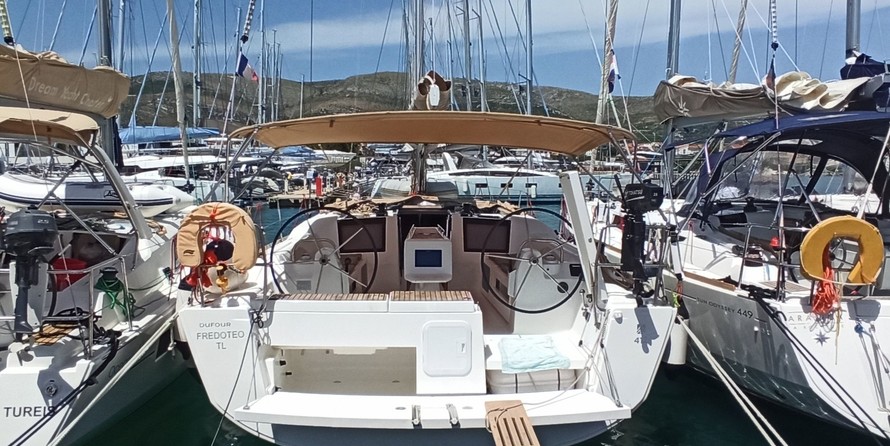 Dufour 412