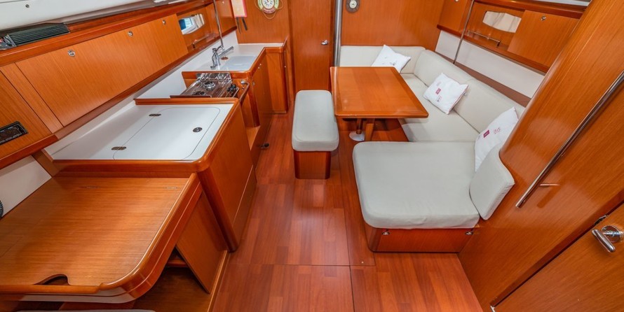 Beneteau Oceanis 40