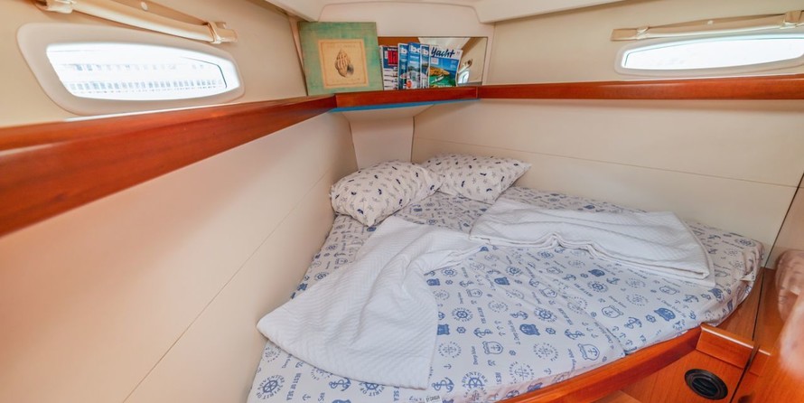 Beneteau Oceanis 40