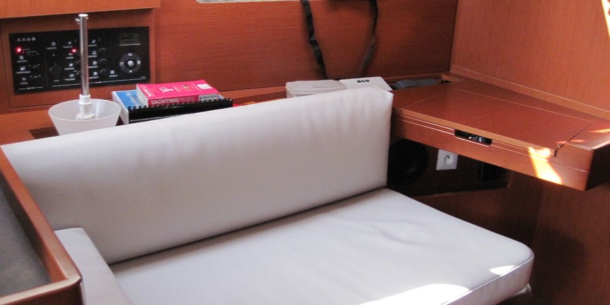 Beneteau Oceanis 41.1