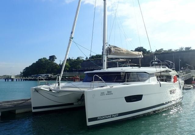 Fountaine Pajot Lucia 40