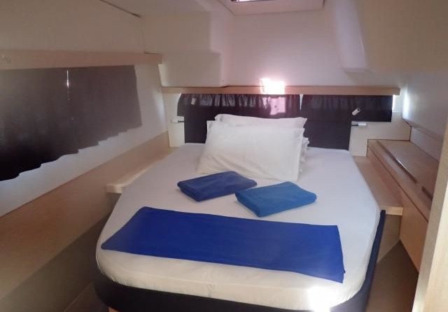 Fountaine Pajot Lucia 40