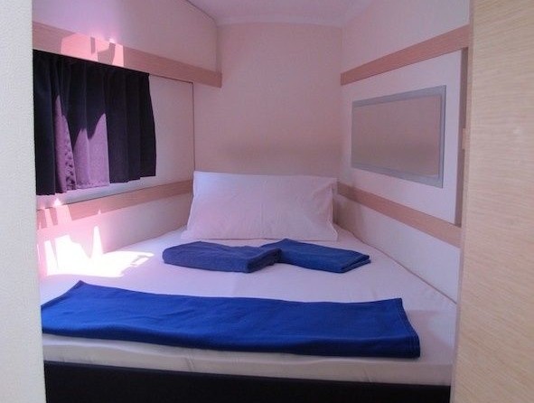 Fountaine Pajot Lucia 40