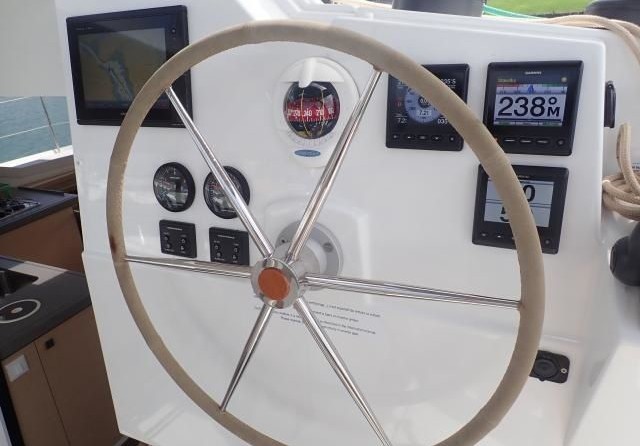 Fountaine Pajot Lucia 40