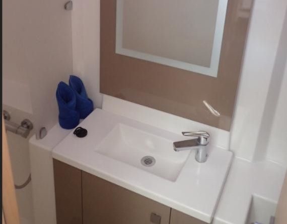 Fountaine Pajot Lucia 40