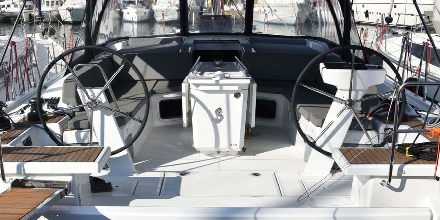 Beneteau Oceanis 51.1