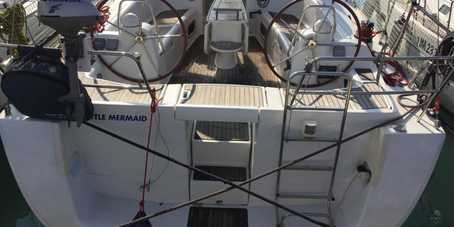 Beneteau Oceanis 43