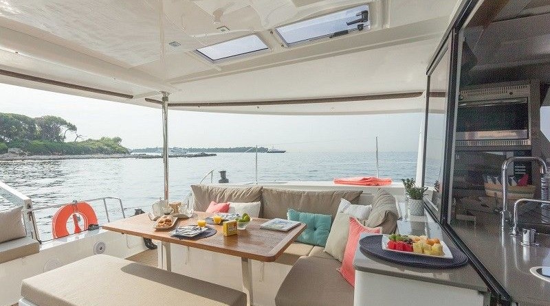 Fountaine Pajot Helia 44