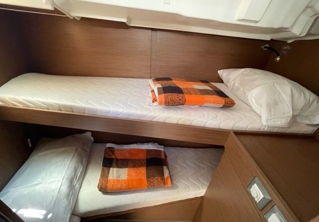 Beneteau Oceanis 46.1