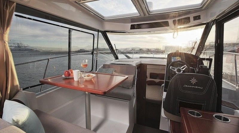Jeanneau Merry Fisher 895