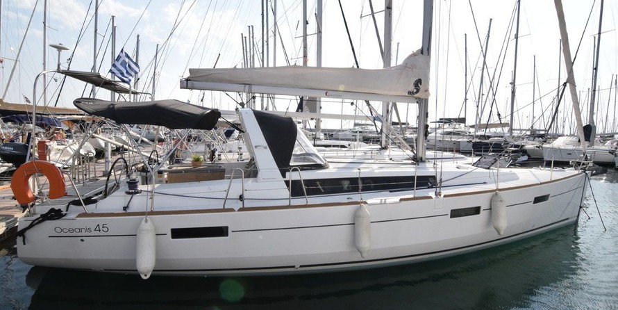 Beneteau Oceanis 45