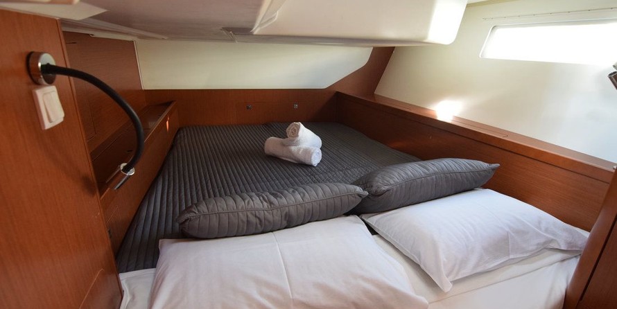 Beneteau Oceanis 45