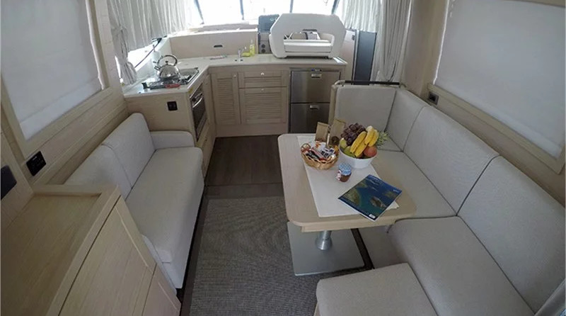 Beneteau Swift Trawler 47
