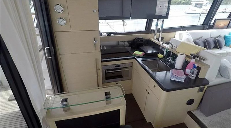 Jeanneau Prestige 590 Fly