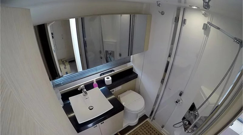 Jeanneau Prestige 590 Fly