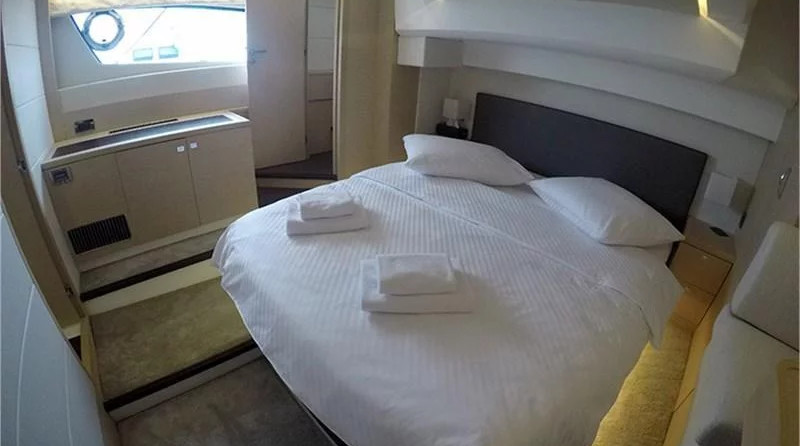 Jeanneau Prestige 590 Fly