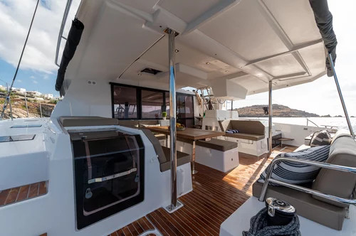 Fountaine pajot 47