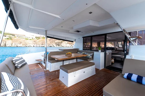 Fountaine pajot 47