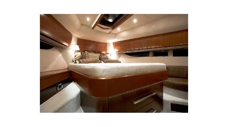 Galeon 640 FLY