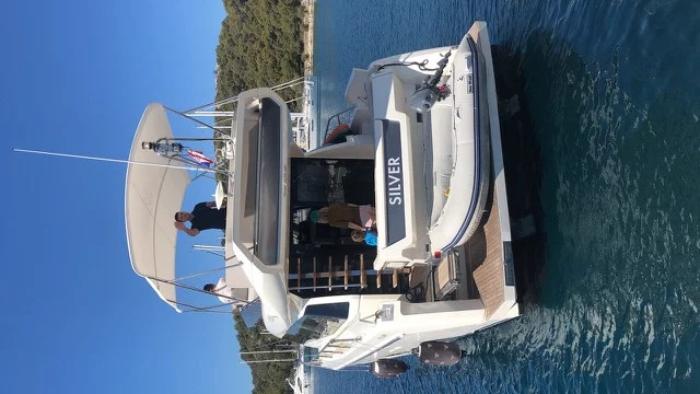 Ferretti 450