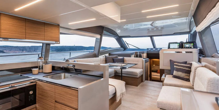Ferretti 450