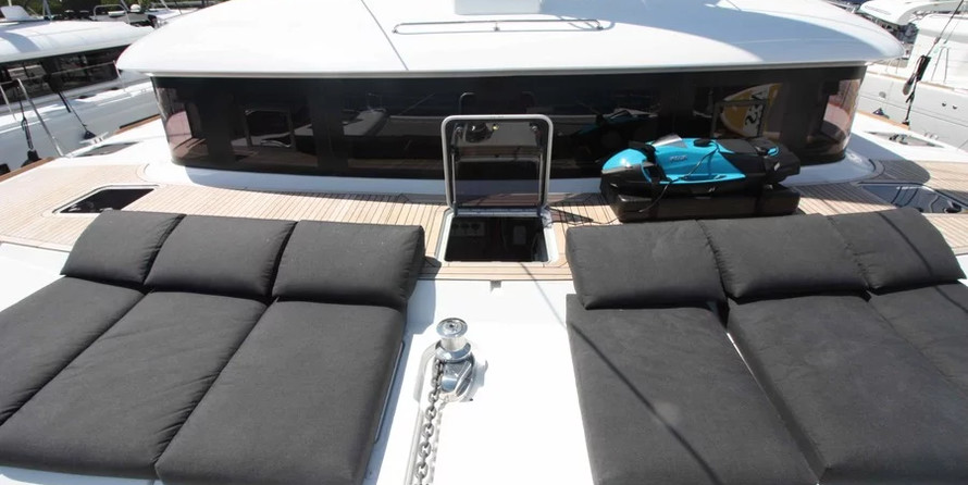 Lagoon 620