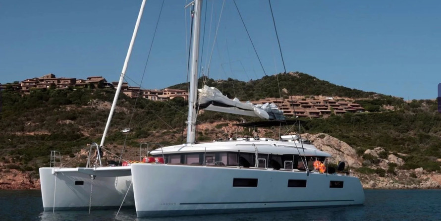 Lagoon 620