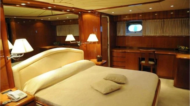 Falcon Yachts 86