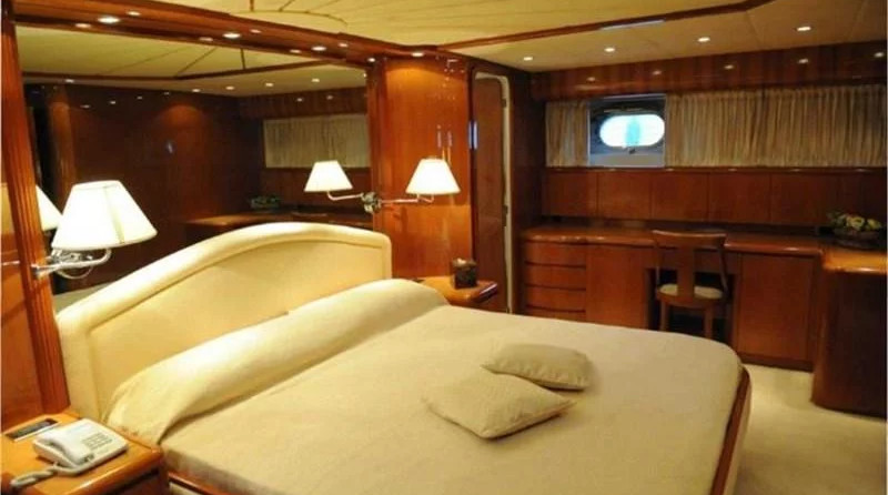 Falcon Yachts 86