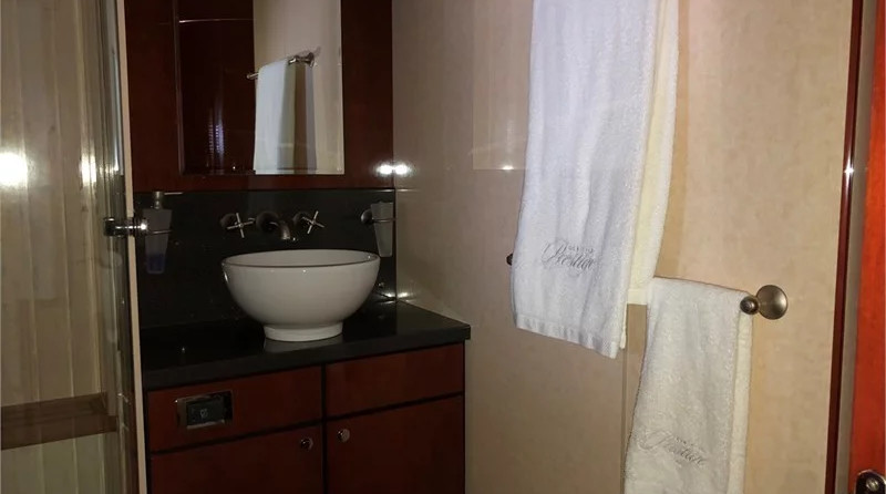 Fairline 74 Squadron