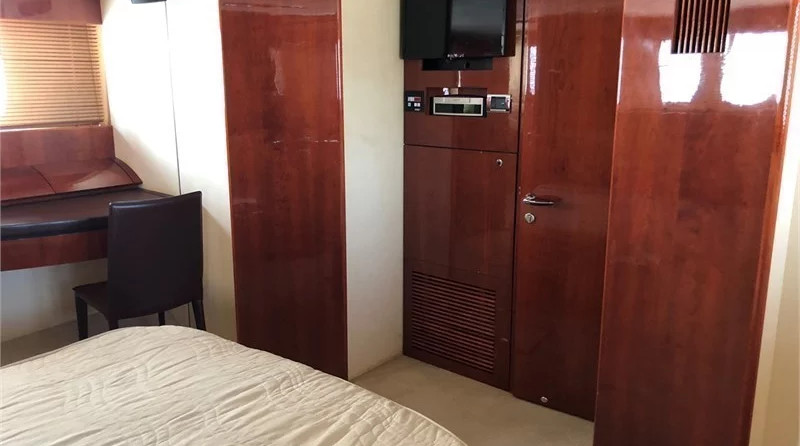 Fairline 74 Squadron