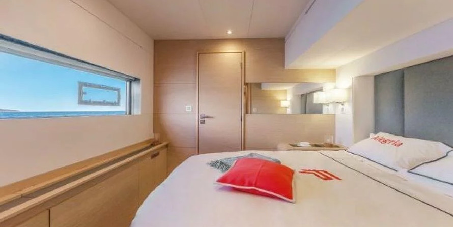 Fountaine Pajot Alegria 67