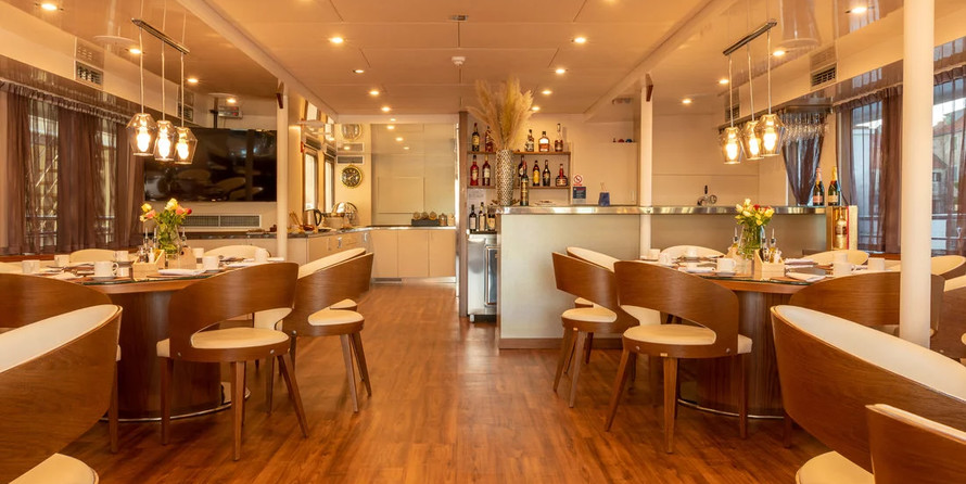 Flash Catamarans VY YOLO