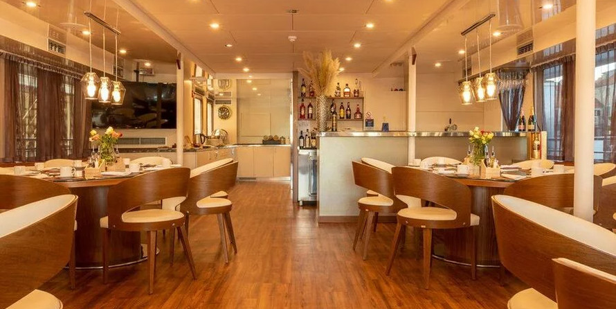 Flash Catamarans VY YOLO