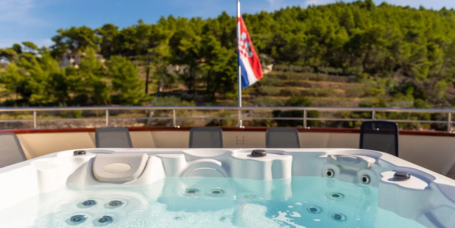 Flash Catamarans VY YOLO