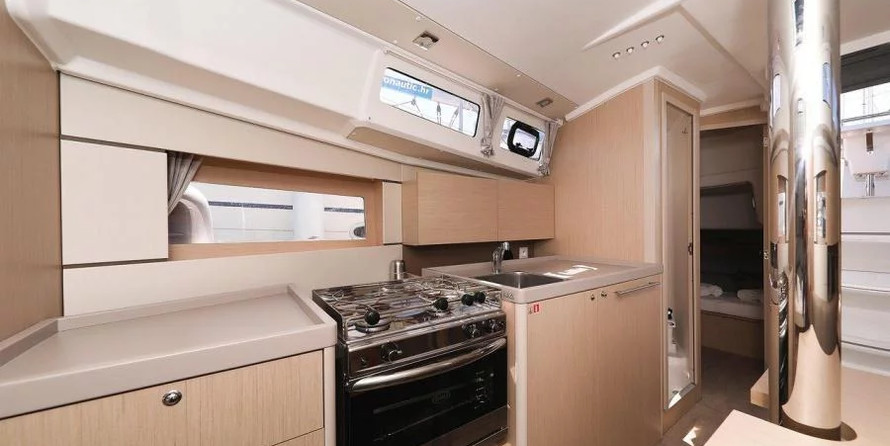 Beneteau Oceanis 35.1