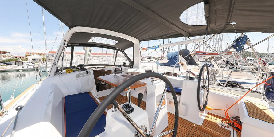 Beneteau Oceanis 35.1