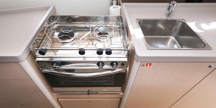 Beneteau Oceanis 35.1