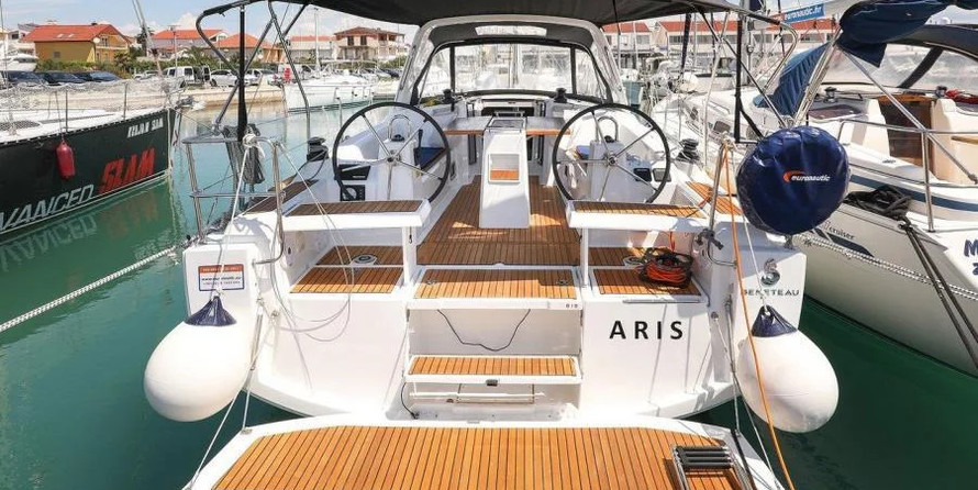 Beneteau Oceanis 35.1