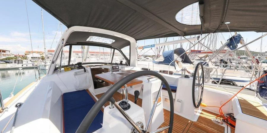 Beneteau Oceanis 35.1