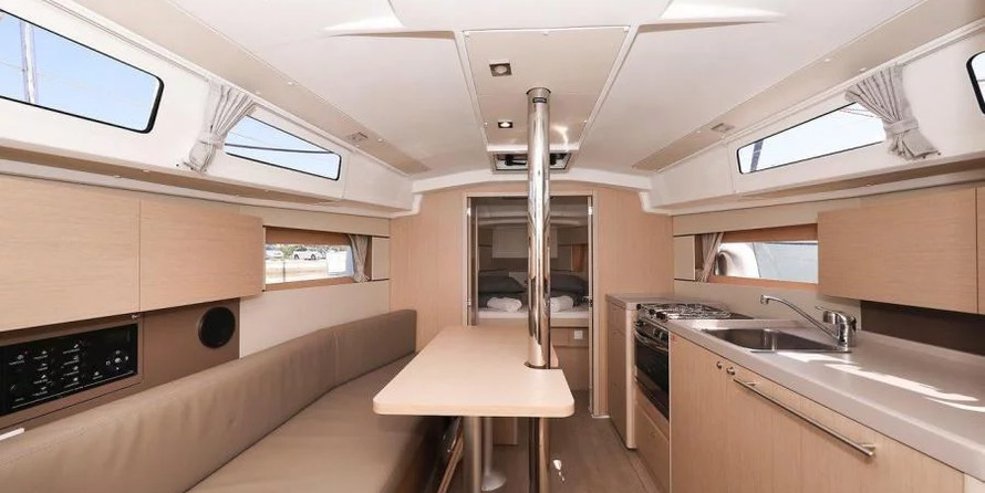 Beneteau Oceanis 35.1