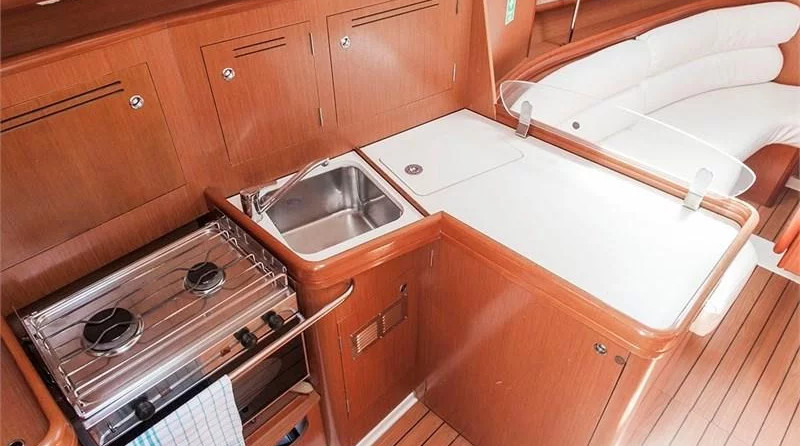 Beneteau Oceanis 343