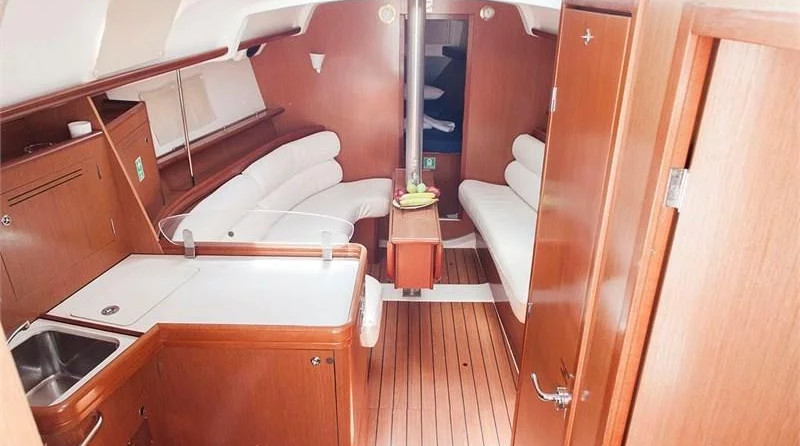 Beneteau Oceanis 343