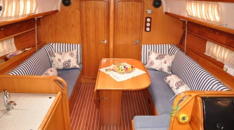 Bavaria 37 Cruiser